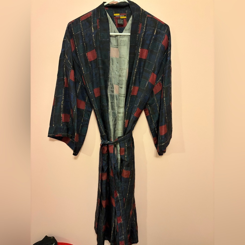 MaxDeco 100% Silk Robe
